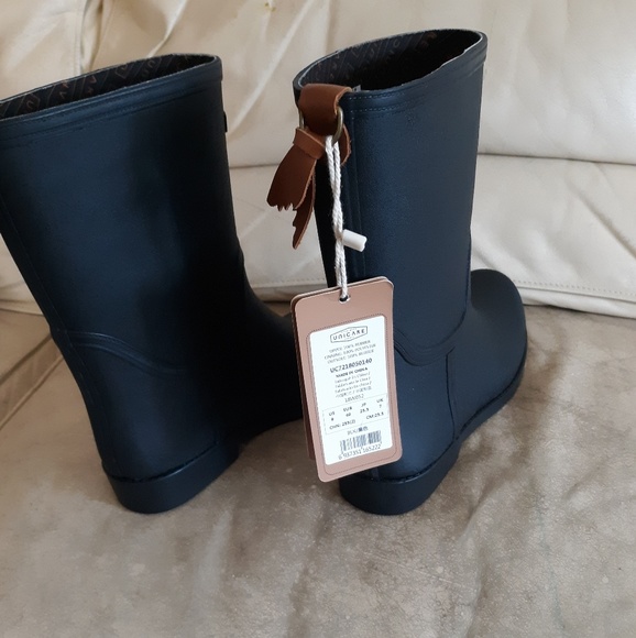 UNICARE Womens Chelsea Rain Boots Waterproof Slip on Shoes Nonslip Short Ankel Boots Rubber Rain Footwear Handmade